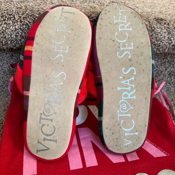 Victoria's Secret Women's Pink Slippers, Backpack and Storage Box Lot. - Picture 10 of 16
